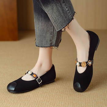 Francia retro puha bőr alacsony sarkú cipő női 2025 tavaszi új kerek orrú sekély szájú bőr cipők bebújós tejszínes cipő