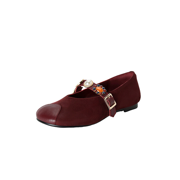 Francia retro puha bőr alacsony sarkú cipő női 2025 tavaszi új kerek orrú sekély szájú bőr cipők bebújós tejszínes cipő