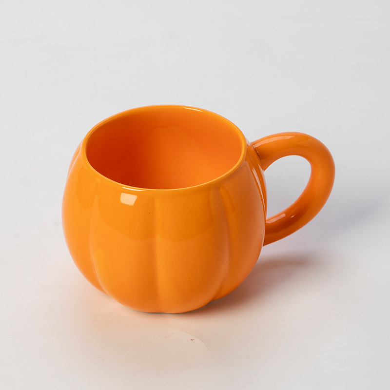 Väliskaubanduse piiriülene oranž keraamiline kõrvitsatass Halloweeni saagikoristusfestivali purgi kujundusega logo keraamiline kruus