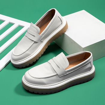 Közvetlen gyári beszerzésű férfi cipők, retró, csúcskategóriás, mokaszinok, férfi bőr pedálos, vastag talpú, alkalmi cipők nagykereskedelemben