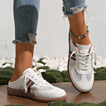 Εξωτερικό Εμπόριο Διασυνοριακά Μεγάλα Γερμανικά Παπούτσια Προπόνησης Μισές Παντόφλες για Γυναικεία Καλοκαίρι 2025 Νέο Στυλ Παντόφλες Slip-On για Εξωτερική Χρήση Δερμάτινες Παντόφλες με Δάχτυλα Bun Toe