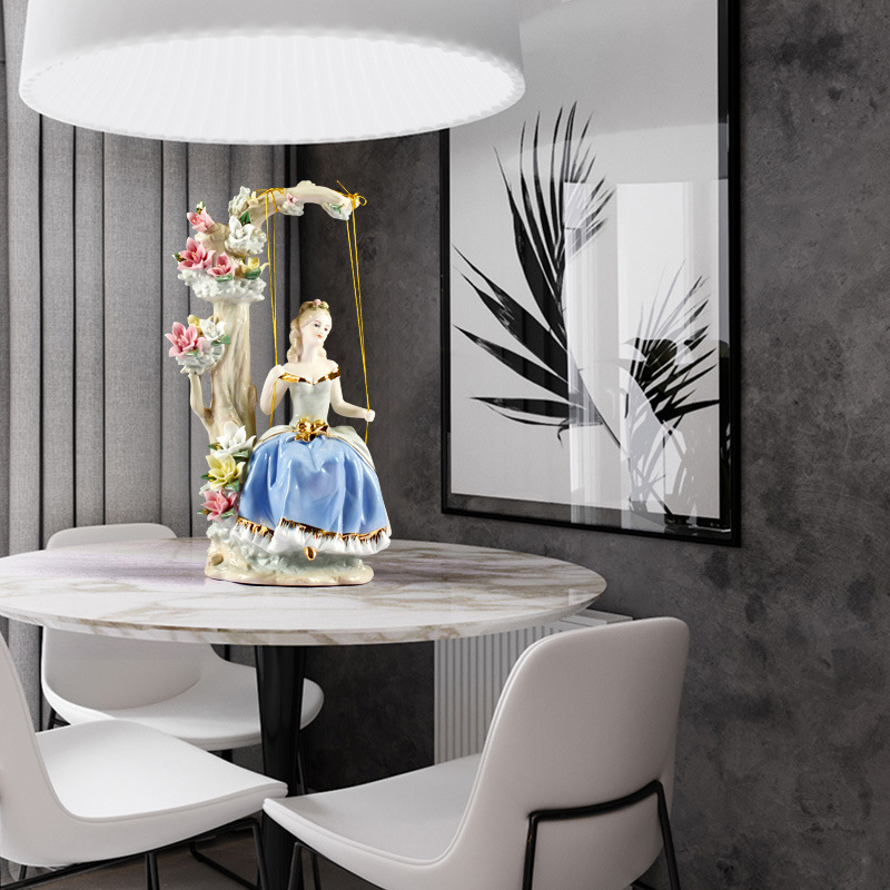 Euroopa stiilis keraamilised käsitöökaunistused kodukaunistused õukonnakiik lääne naiste elutoa telekakapi kaunistused