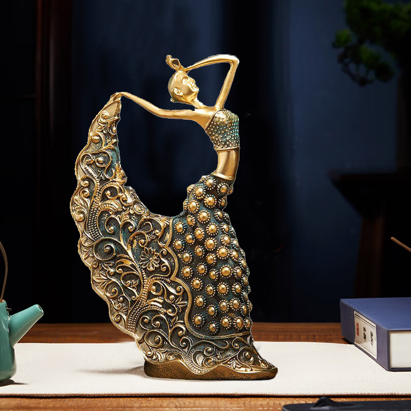 Kreatív fény luxus asztali táncos lány dekoráció otthoni modell szoba nappali puha dekoráció gyanta kézműves dekoráció