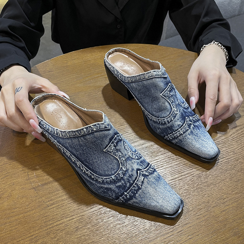 2024 tavaszi és nyári új európai és amerikai stílusú farmer szögletes orrú magas sarkú vastag sarok retro középmagas sarok zárt orrú női cipők papucsok