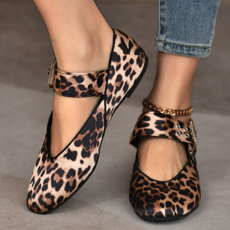 2025-ös kora tavaszi új leopárdmintás kerek fejű csattal ellátott retró balett stílusú lapos Mary Jane divatos, sekély szájú, plus size cipők