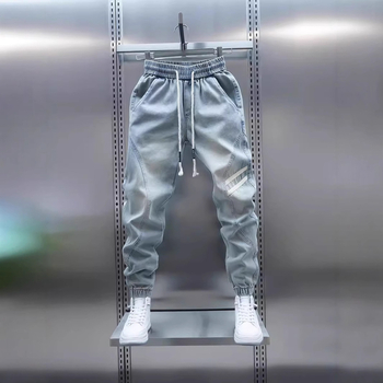 Férfi tavaszi új világoskék farmer egyszerű sokoldalú rugalmas derékú szabadidőnadrág mosott divatos lezser nadrág