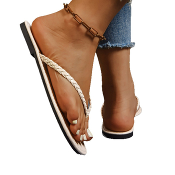 Határokon átnyúló külkereskedelem Európai és amerikai internetes hírességek divatos stílusa 2025 nyári női új nagy méretű szandálok lapos cipők papucsok szandálok