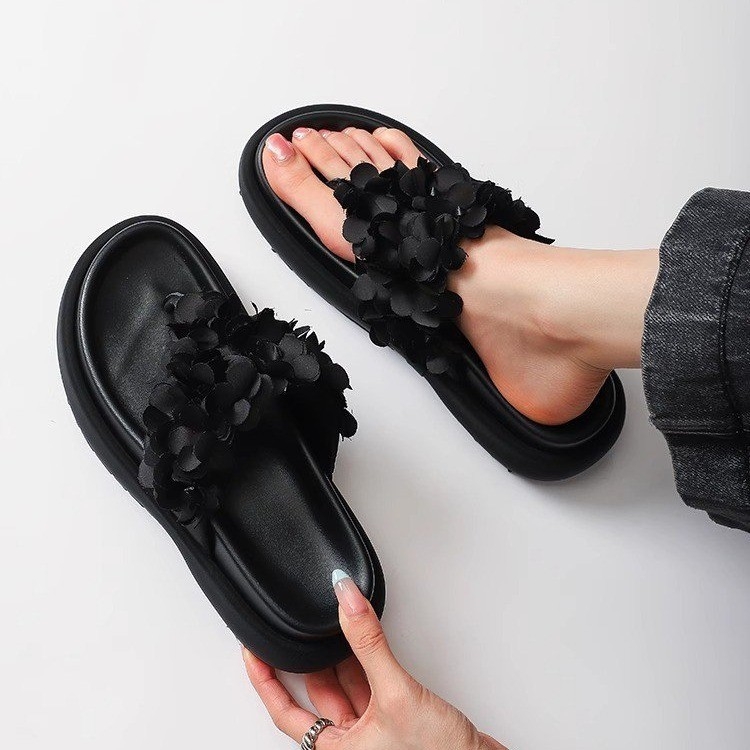 Zhao Zhaoyi azonos stílusú papucsai női nyári külső viselethez 2025 új nyári női cipők vastag talpú papucsok és flip-flopok