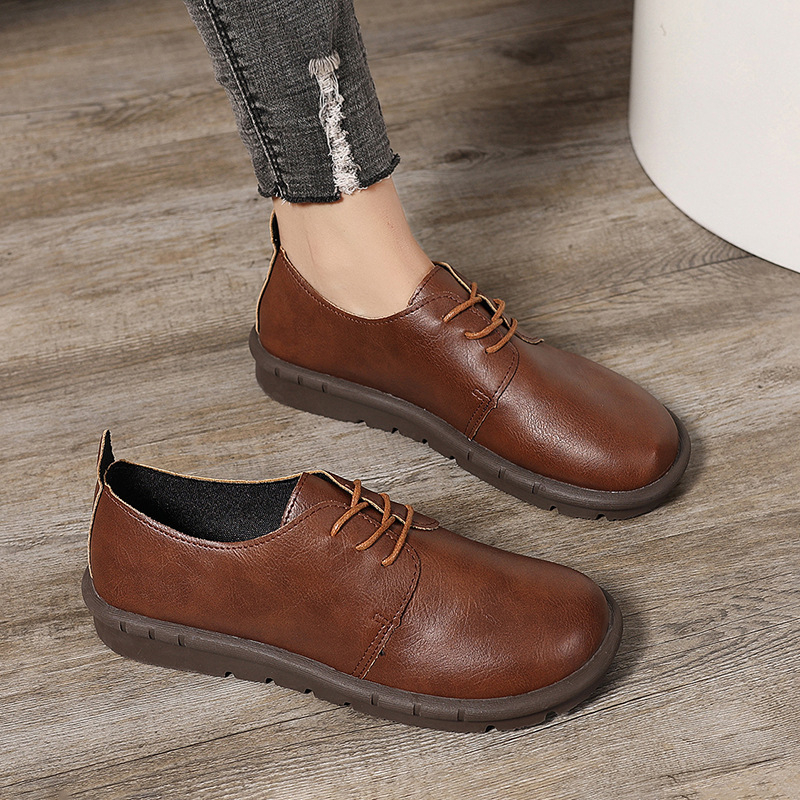 2025 őszi új külkereskedelmi nagy méretű női cipők retro fűzős kis bőr cipő lapos puha talpú alkalmi cipő nőknek
