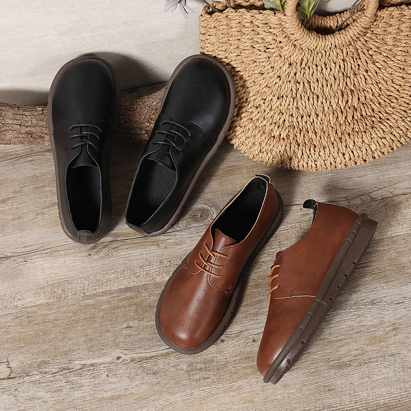 2025 őszi új külkereskedelmi nagy méretű női cipők retro fűzős kis bőr cipő lapos puha talpú alkalmi cipő nőknek