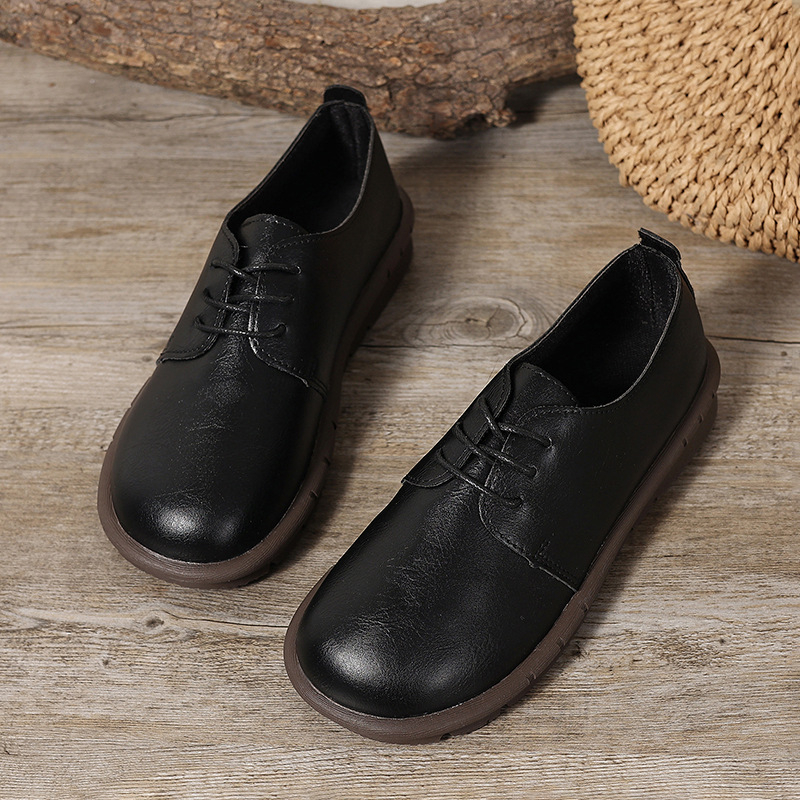 2025 őszi új külkereskedelmi nagy méretű női cipők retro fűzős kis bőr cipő lapos puha talpú alkalmi cipő nőknek