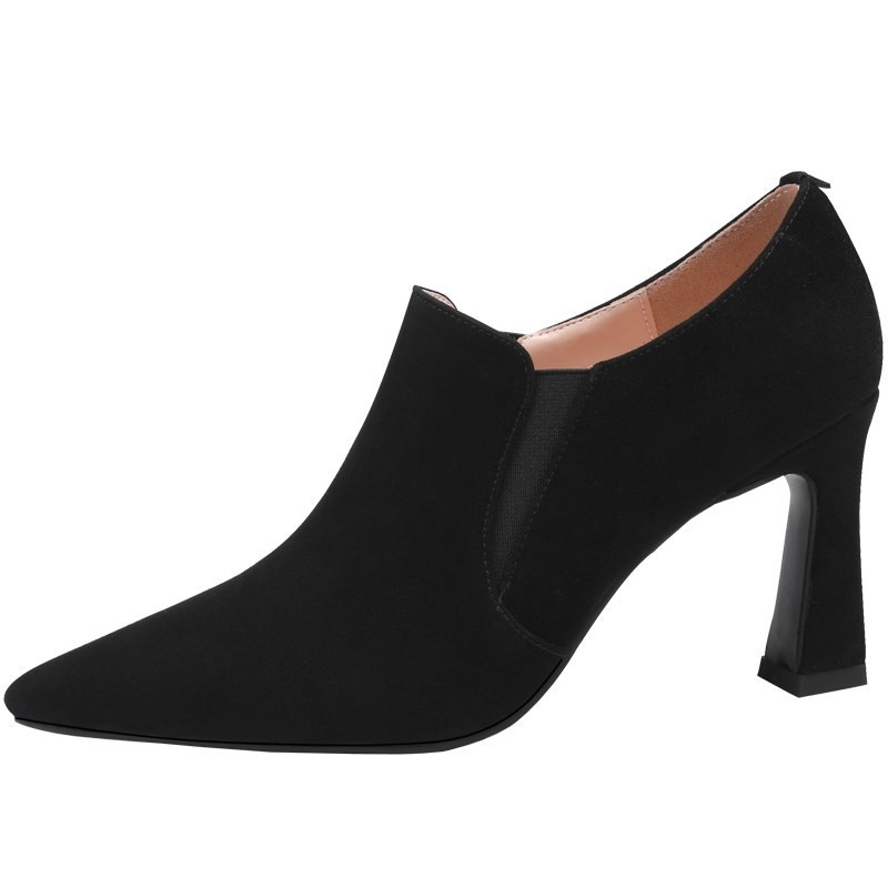 Hegyes sarkú női cipők 2023 Tavaszi és őszi új európai és amerikai retró vastag sarokú ujjú, egyrétegű velúr divatos női cipők