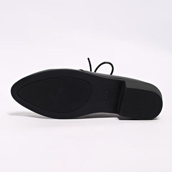 2025. aasta piiriülesed uued Euroopa ja Ameerika klassikalised mustad paeltega Oxfordi kingad, elegantsed terava ninaga naistekingad