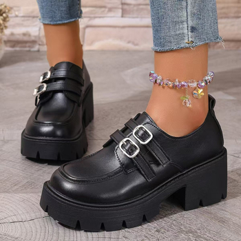 Didelių dydžių maži odiniai bateliai moterims, britiško stiliaus 2025 m. pavasario ir vasaros nauji bateliai, derantys sijonai, mokasinai storapadžiais bateliais