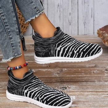 Φθινόπωρο και χειμώνας 2023 νέα casual παπούτσια γυναικεία ευρωπαϊκή και αμερικανική μόδα άνετα casual παπούτσια εξωτερικού εμπορίου plus size sneaker