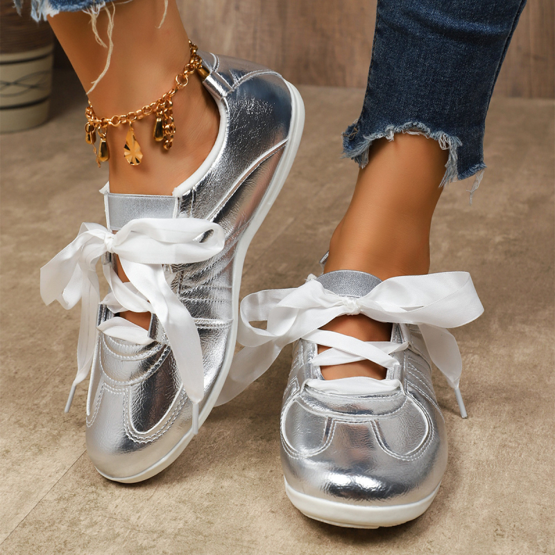 Sidabriniai suvarstomi „Moral“ treniruočių bateliai moterims 2025 m. pavasariui, nauji universalūs laisvalaikio bateliai, plokščiapadžiai, sportiniai bateliai su suvarstomais, dideli dydžiai