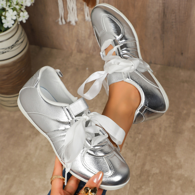 Sidabriniai suvarstomi „Moral“ treniruočių bateliai moterims 2025 m. pavasariui, nauji universalūs laisvalaikio bateliai, plokščiapadžiai, sportiniai bateliai su suvarstomais, dideli dydžiai