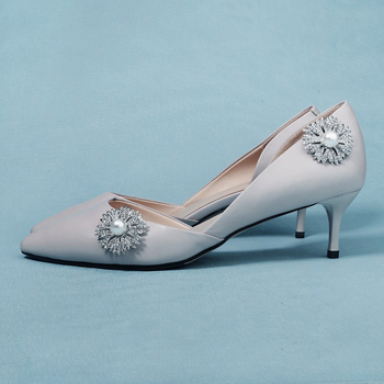 Nuotakos aksesuarai Vestuviniai batai Batai gėlės Aukštos klasės apvalūs moteriški batų aksesuarai „pasidaryk pats“ nuimamas lydinio cirkonio perlų batų sagtis