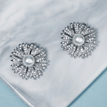 Nuotakos aksesuarai Vestuviniai batai Batai gėlės Aukštos klasės apvalūs moteriški batų aksesuarai „pasidaryk pats“ nuimamas lydinio cirkonio perlų batų sagtis