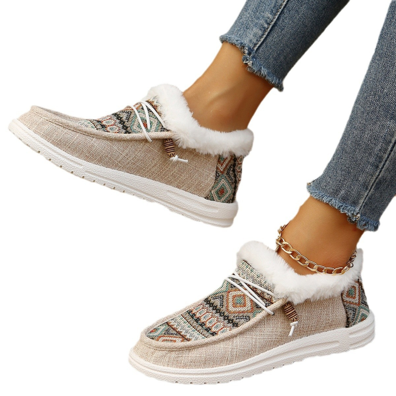 Külkereskedelem Európa és az Egyesült Államok gyapjú szájú, alacsony szárú pamut női cipők 2024 új plus size fűzős plus size meleg rövid alkalmi cipők