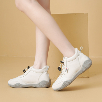 Άνοιξη 2025 Νέα Κορεάτικα Ευέλικτα Γυναικεία Παπούτσια σε Στυλ 100% Cool - Μοντέρνα Λευκά Ψηλά Παπούτσια για Φοιτητές με Χοντρές Σόλες B51-1