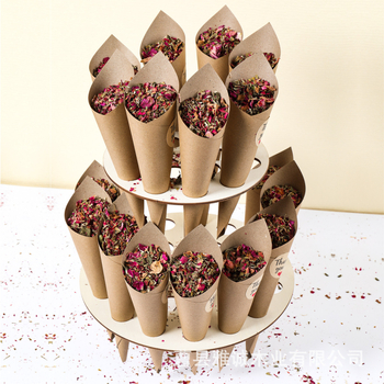 Kūrybingas medinis dvisluoksnis kūgio formos laikymo stovas kiaušinių ritinėlių torto vamzdelio ekspozicijos stovas vestuvių žiedlapių konfeti vamzdelio laikiklis