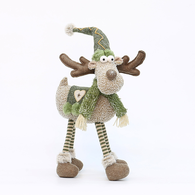 Ziemassvētku rotājumi, četrkājains briedis, zaļš audums, stāvoša aļņa lelle, Ziemassvētku atmosfēras rotājumi