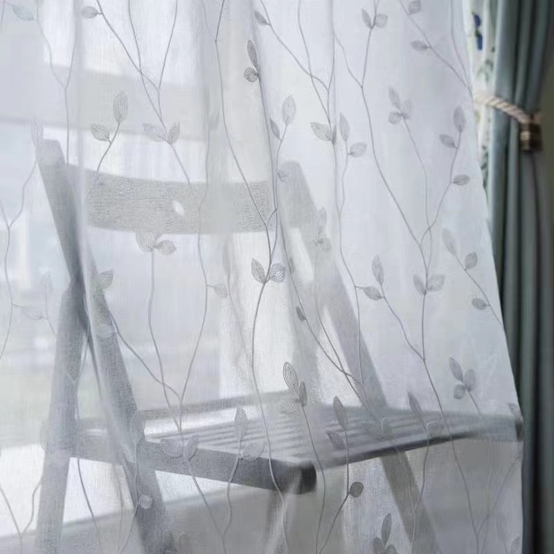 Maža gaivios pastoracinės vandens žolės marlės užuolaida, apsauganti nuo saulės, lango ekranas, įlankos langas, balkonas, svetainė, miegamasis, prancūziški nėriniai, svajinga balta marlė