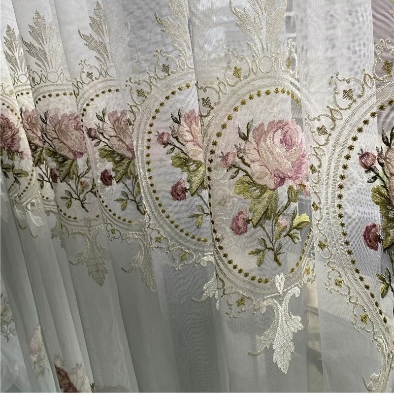 Prabangios amerikietiškos bijūnų siuvinėjimo tiulio užuolaidos svetainei, europietiškos elegantiškos gėlės, siuvinėtos permatomos voilės miegamojo langui