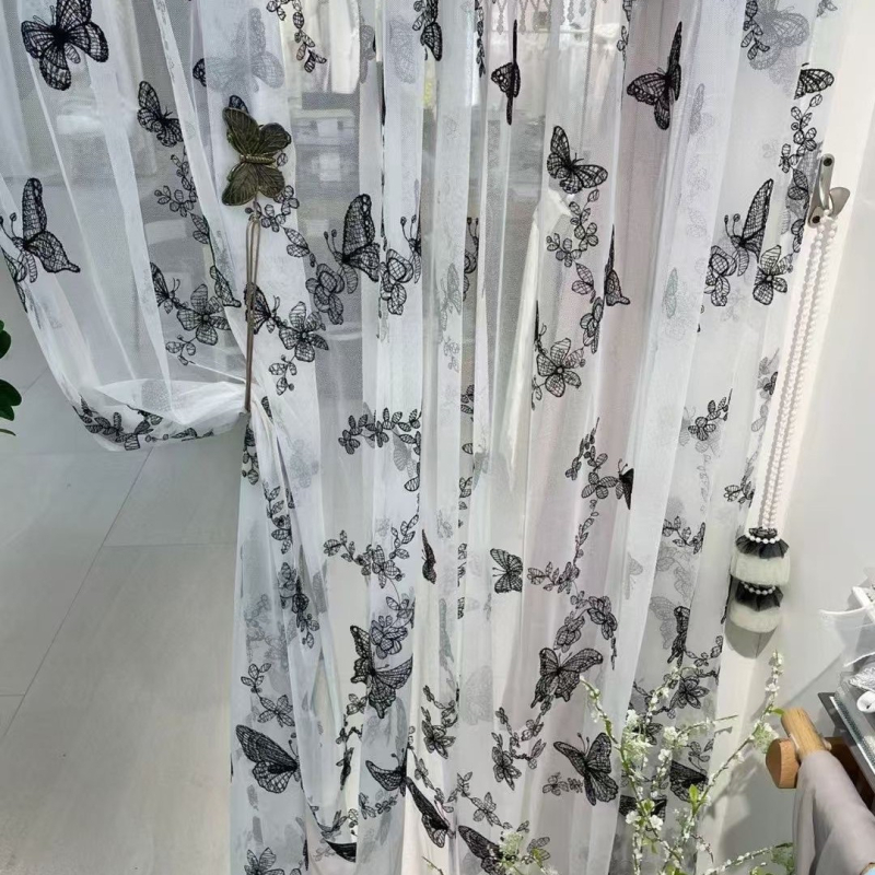 Prancūziškas juodo drugelio siuvinėjimas „Ambience Sense Gauze“ užuolaida svetainei, miegamajam, balkonui, siuvinėta romantiška užuolaida „Advanced Sense Gauze“