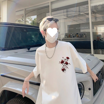 Αμερικανικά μοντέρνα μπλουζάκια με ροζ στάμπα και κοντομάνικα για άνδρες και γυναίκες το καλοκαίρι. Μπλούζες με μισά μανίκια για ζευγάρια.