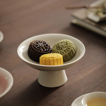 Φυτά και ξύλο με στάχτη, ψηλό πιάτο φρούτων, δίσκος σνακ ζαχαροπλαστικής, δίσκος αναψυκτικών, κινέζικου τύπου απογευματινό τσάι, πιάτο με αποξηραμένα φρούτα