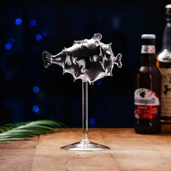 Kūrybinė molekulinė kokteilio taurės taurė vyno taurė delfino pufferio formos kokteilio taurė spygliuota žuvies formos taurė