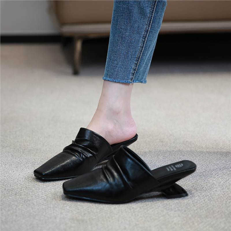 Prancūziško stiliaus uždaros noselės moterims, 2025 m. vasaros mada, prabangus pojūtis, minkšto padu užmaunamos basutės.