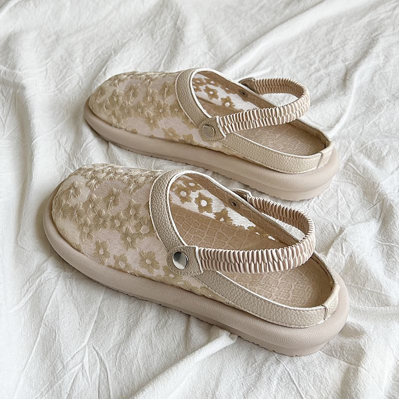 Mori stílusú Baotou szandálok női nyári külső viselet 2024 új Cyber Celebrity lapos cipők kétszínű csipke szandálok