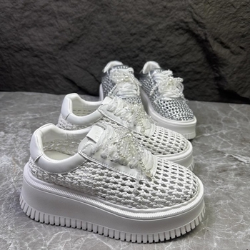 Νέα καλοκαιρινά casual παπούτσια με χοντρή σόλα για αύξηση ύψους 2025, μοντέρνα υφασμάτινα παπούτσια με τρύπες, γυναικεία ευέλικτα παπούτσια για κούνιες, σε μεγάλη ποικιλία.