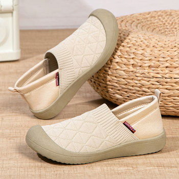 Γυναικεία παπούτσια με χοντρή σόλα, ανοιξιάτικα και καλοκαιρινά υφασμάτινα παπούτσια Old Beijing, καθημερινά παπούτσια με slip-on, μαμάδες με μαλακή σόλα, φλατ παπούτσια με χαμηλό πάνω μέρος