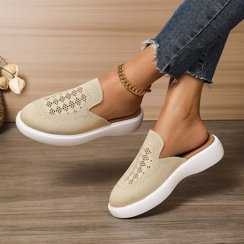 Határokon átnyúló nagy méretű 2025 nyári és őszi új női kötött hálós cipők, kényelmes és divatos egyrészes cipők, lélegző külső papucsok nagykereskedelemben