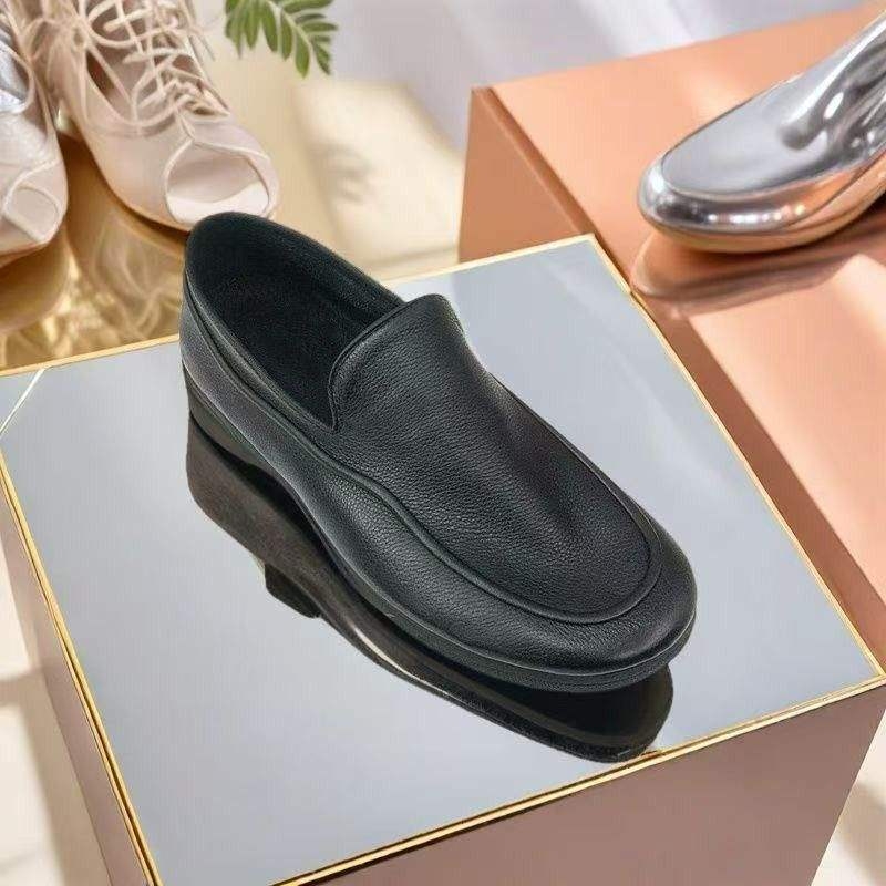 Doudou cipők koreai stílusú hétköznapi bőrcipők nyári lélegző új stílusú bebújós csúszásgátló bőrcipők férfi cipő puha talpú vezetési