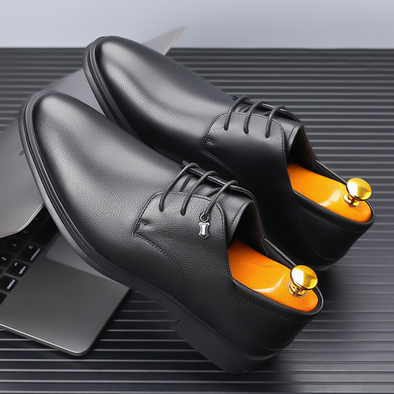 2024 Bőrcipők Valódi bőr Alkalmi Férfi Cipők Kerek Fehér Cipők Mindenhez Valódi Bőrcipők Lélegző Férfi Bőrcipők Férfiaknak