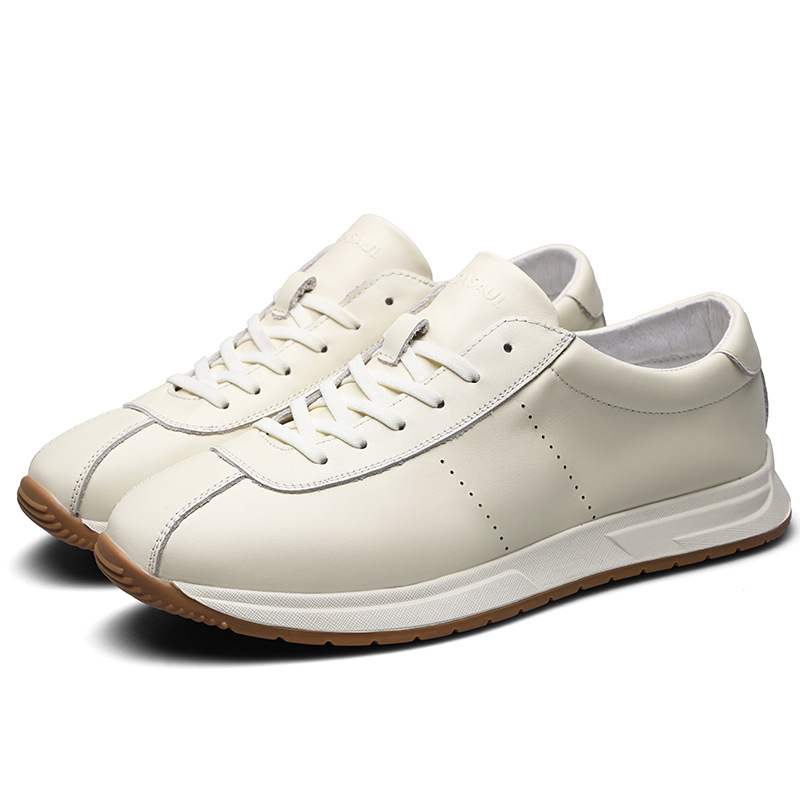 Gyári közvetlen szállítású új, lélegző férfi cipők 2024 koreai stílusú fehér cipők férfi divatos Forrest Gump cipők minden mérkőzéshez megfelelő kényelmes alkalmi cipők