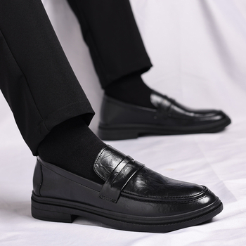 Nyári új bőrcipők, férfi csúcskategóriás üzleti alkalmi cipők, lélegző férfi bőrcipők, férfi láthatatlan magasságnövelő Doudou cipők