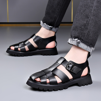 Ανδρικά Σανδάλια 2024 Καλοκαίρι Νέα Αναπνέοντα Ρωμαϊκά Casual Δερμάτινα Παπούτσια Plus Size με Πλατφόρμα και Τρύπες