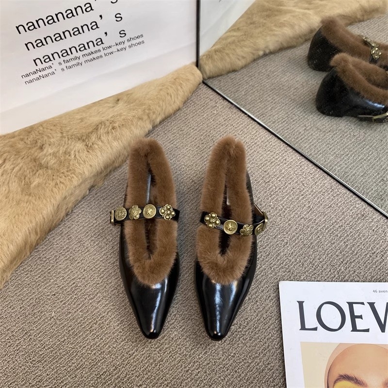 Francia leopárdmintás, hegyes sarkú, meleg divatos női cipők, 2024-es új őszi és téli külső viselet, lapos sarkú Mao Mao egyszínű cipők nagykereskedelemben