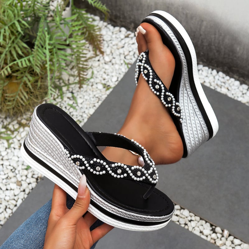 Határokon átnyúló 2025-ös külkereskedelmi új, egyszínű, halszálkás, európai és amerikai stílusú, nagy méretű, kerek orrú, vastag talpú, éksarkú szandál