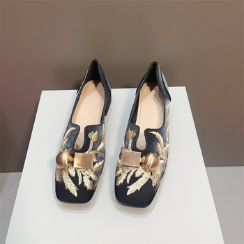 Ρετρό Νέο Κινέζικο Στυλ 2025 Άνοιξη Νέα Γυναικεία Παπούτσια με Χαμηλό Τακούνι Παπούτσια με Τετράγωνη Μύτη Γυναικεία Παπούτσια Φλατ Μοκασίνια