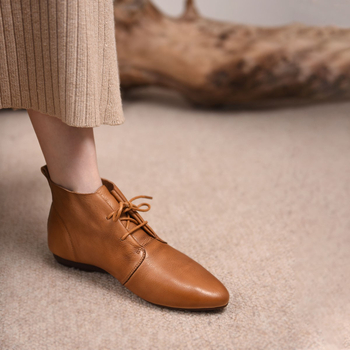 Ρετρό Βρετανικού Στυλ Μπότες Martin Γυναικεία Παπούτσια Φθινόπωρο και Χειμώνας Νέα Good Match Explosions Small Κοντές Μπότες με Μυτερό Μαλακή Σόλα και Γυμνές Μπότες