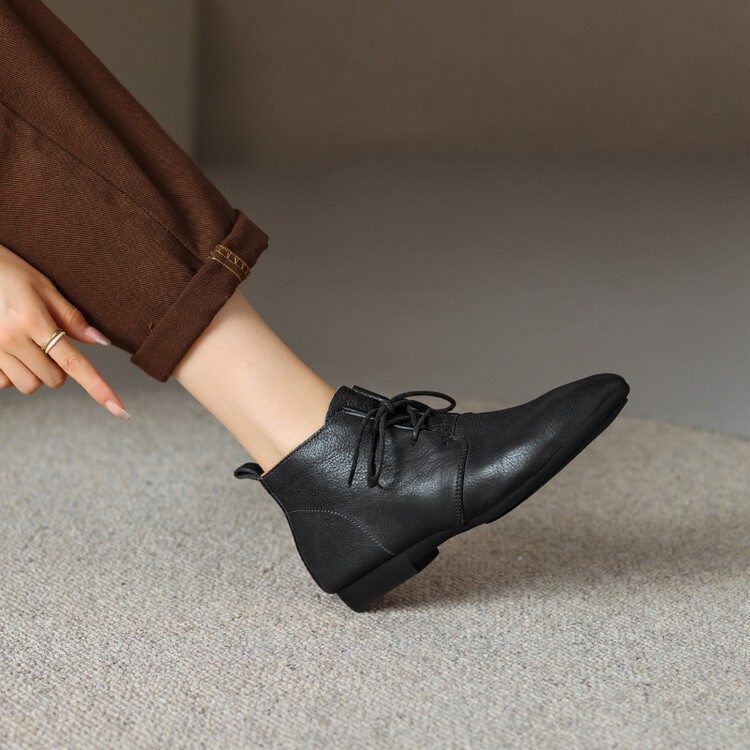 Retro brit stílusú Martin csizma női cipők őszi és téli új jó illeszkedésű robbanások kis rövid csizma hegyes, puha talpú és meztelen csizma