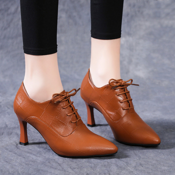 Γυναικεία Παπούτσια Φθινοπώρου Νέα Παπούτσια με Βαθιά Κομμένα Παπούτσια Μονής Επίστρωσης Ανάγλυφα Δερμάτινα Παπούτσια με Καρό Μυτερή Μύτη Μοντέρνα Ψηλοτάκουνα Βρετανικού Στυλ και Γόβες Naked