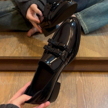 Lambanahast versioon ~ Briti stiilis ehtsast nahast naiste mokassiinid, pealt libisevad tööjalatsid, prantsuse lipsuga paksu kontsaga väikesed nahast kingad